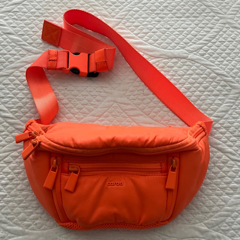 Caraa Small Sling